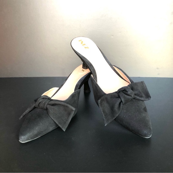 Elegant Black Bow Sandals - Picture 2 of 12